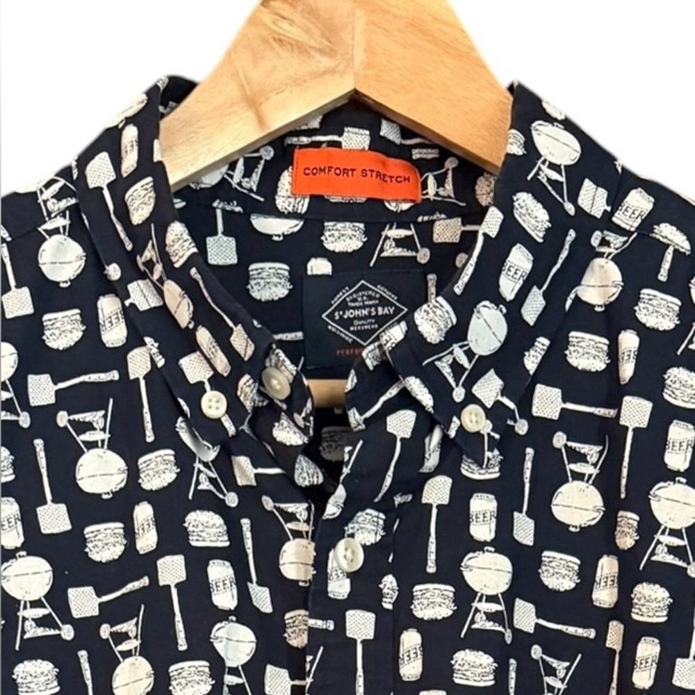 🍔 Men’s Navy Short-Sleeve Button-Down Shirt Beer Burger Grilling Comfort Stretch